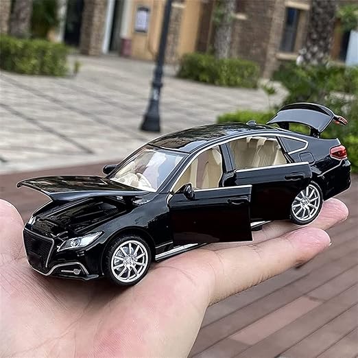 Toyota Crown - Diecast Metal Car - Scale 1:32
