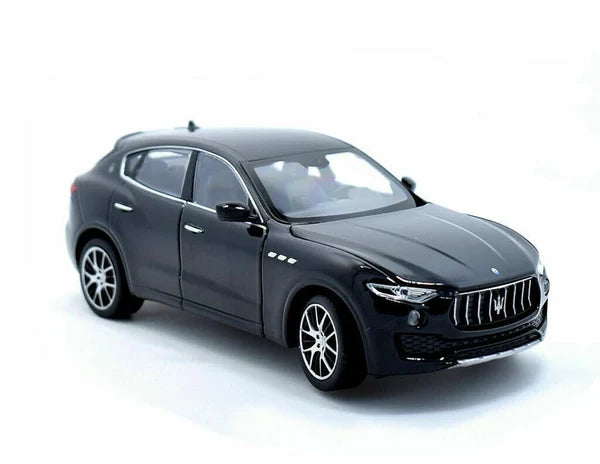 Maserati Quattroporte - Diecast Metal Car - Scale 1:32