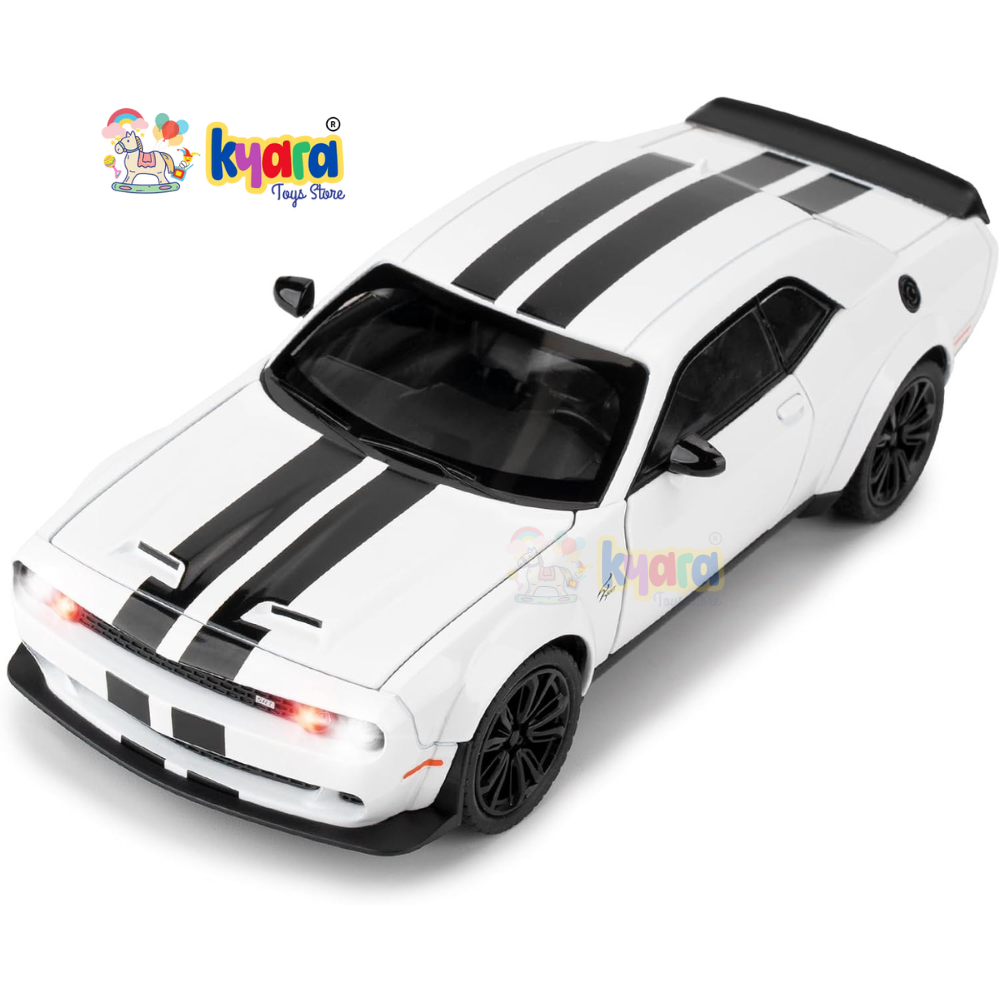 Dodge Challenger Srt Hellcat - Diecast Metal Car - Scale 1:24