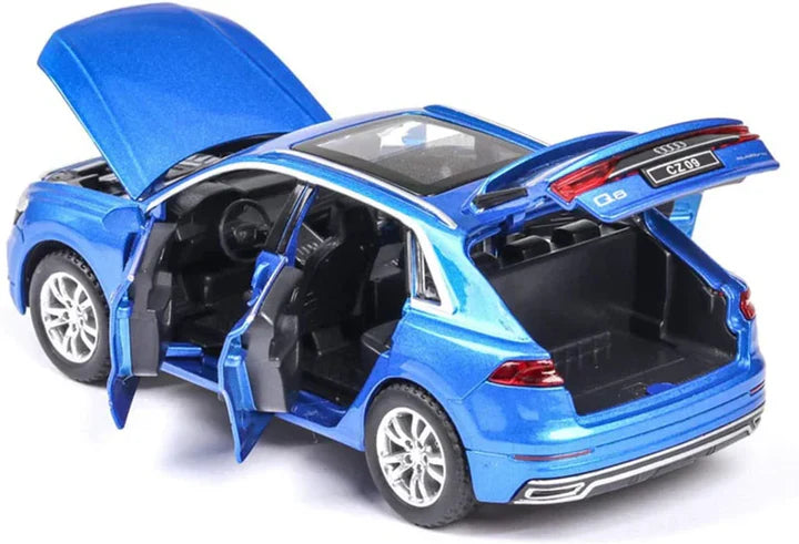Audi Q8  - Diecast Metal Car - Scale 1:32