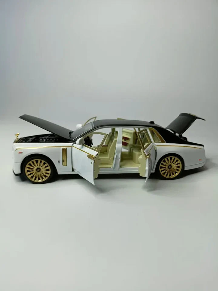 Rolls Royce Phantom Lux Gold - Diecast Metal Car - Scale 1:24