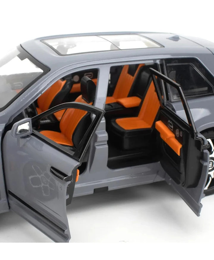 Rolls Royce Cullinan Gray- Diecast Metal Car - Scale 1:24