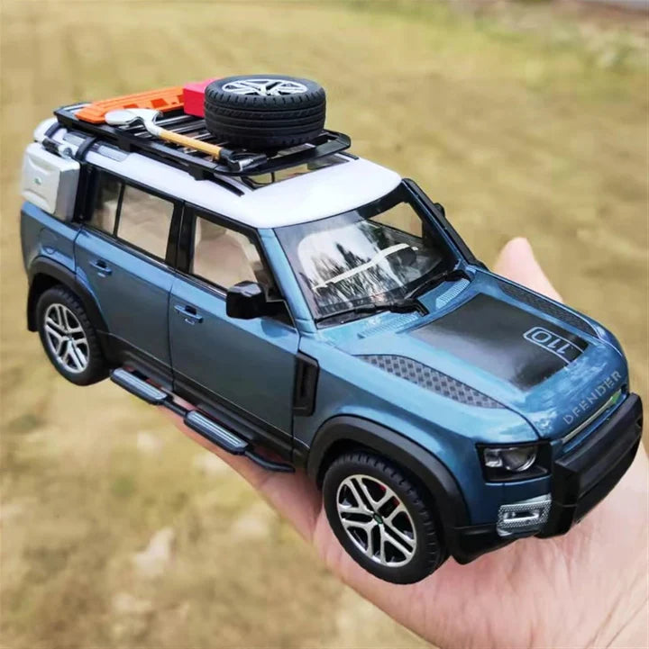 Land Rover Defender Vehicle - Diecast Metal Car - Scale 1:24