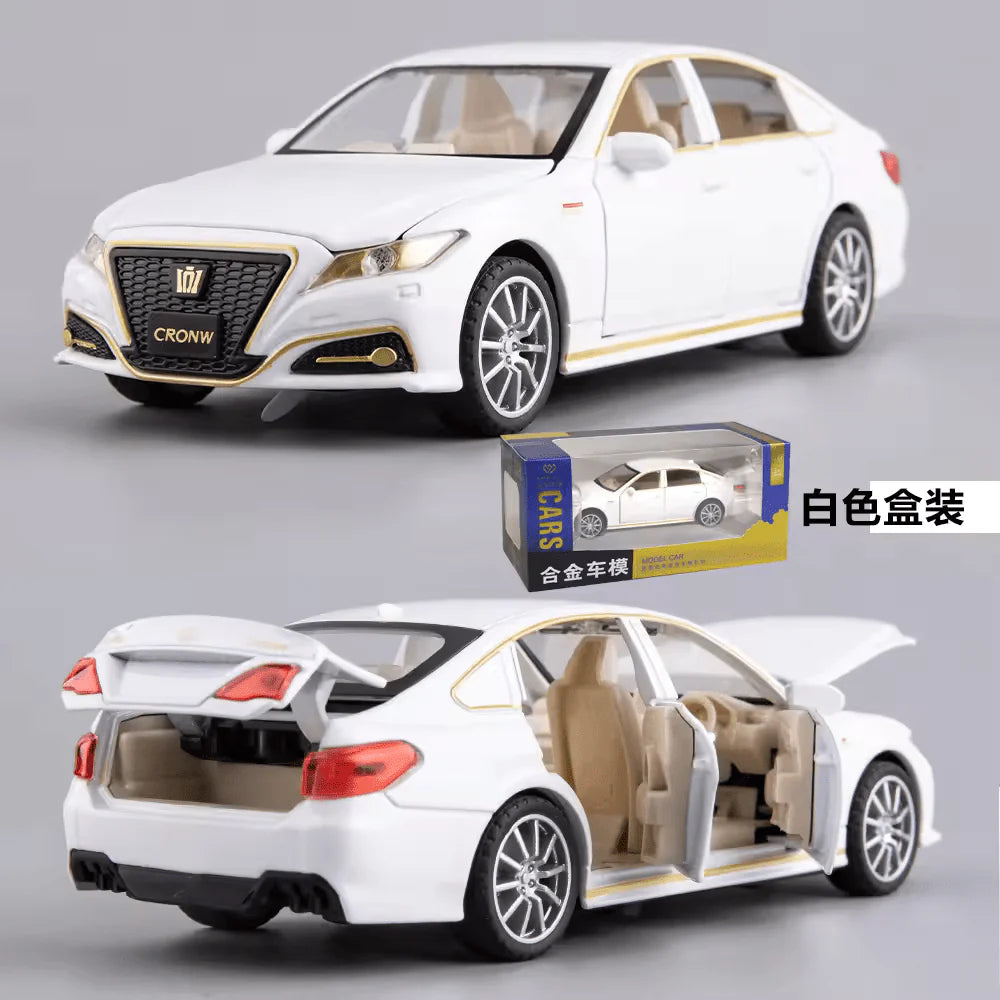 Toyota Crown - Diecast Metal Car - Scale 1:32