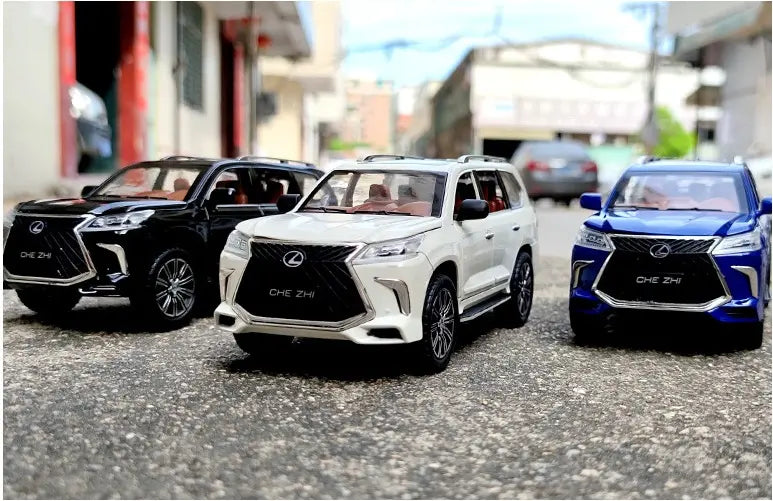 Lexus LX570 - Diecast Metal Car - Scale 1:32 / 1:24