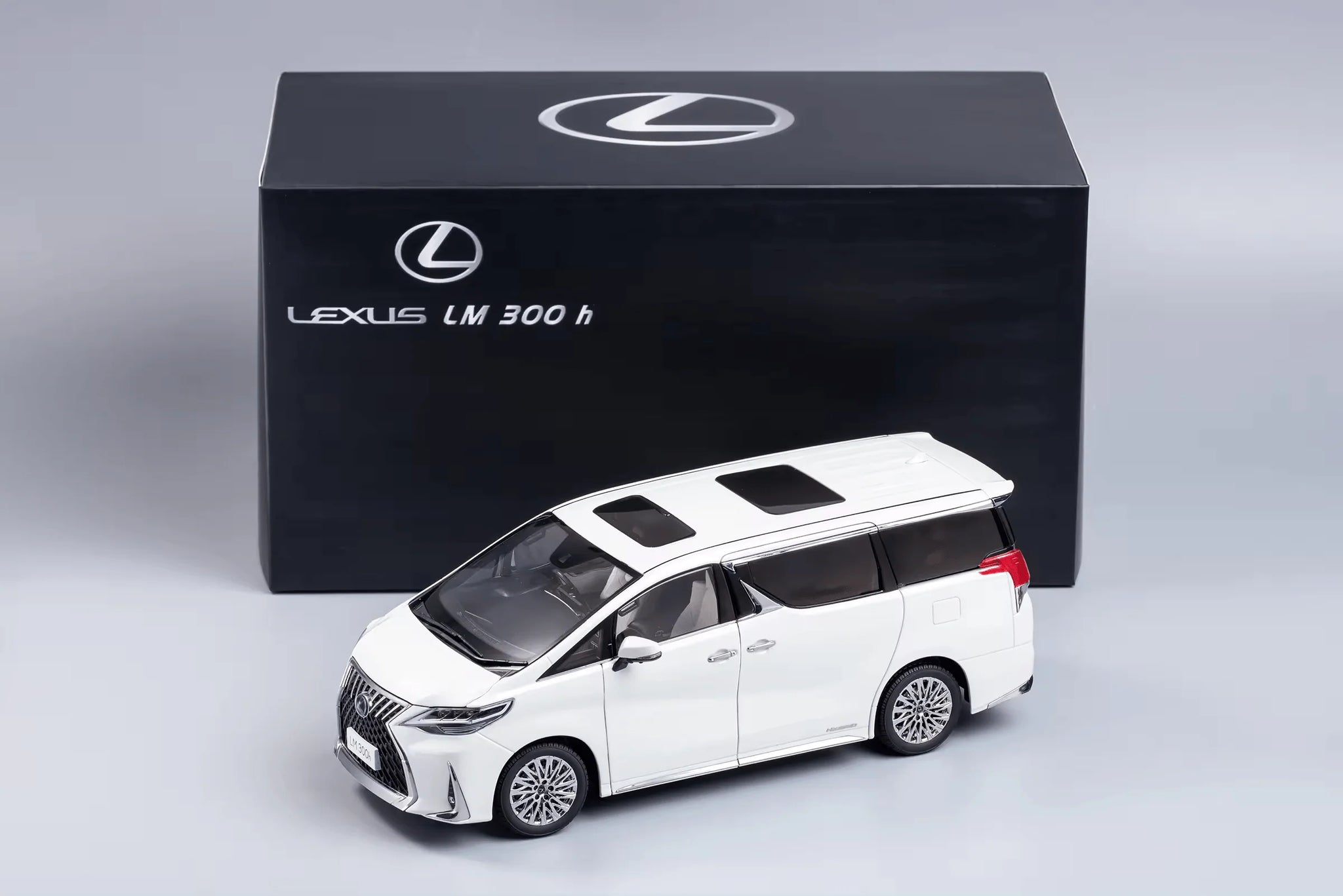 Lexus LM300 - Diecast Metal Car - Scale 1:32